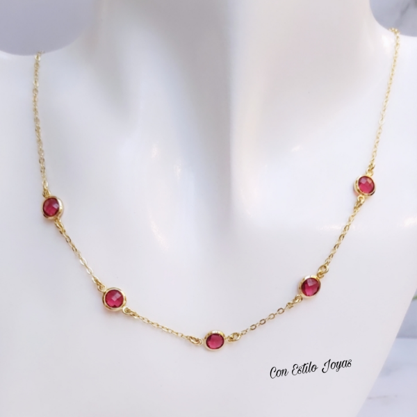 Collar rojo baño de oro